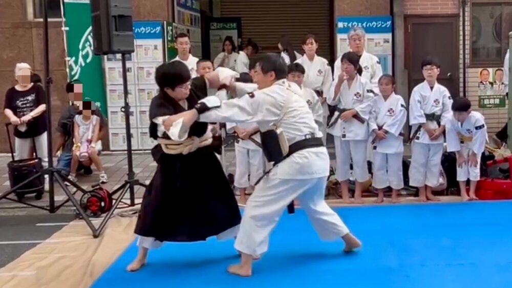 女子護身術 上膊抜